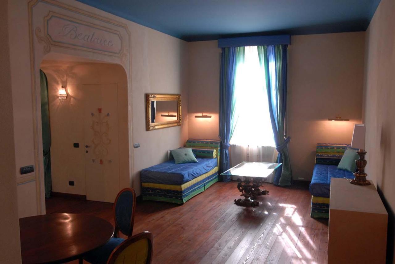 Castello Di Pontebosio Luxury Hotel 4*